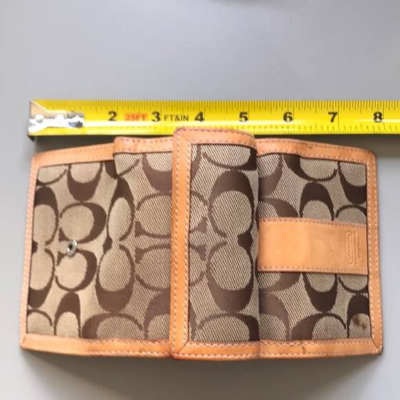 Coach wallet - Picture 2 of 8